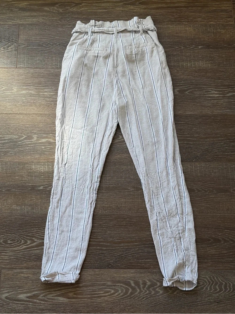 H&M High-Waist Paperbag Tie-Waist Linen Blend Pants - Cream and blue Stripe